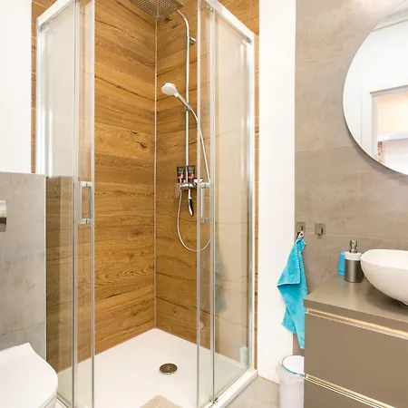 Malin - Mpolo Medulin