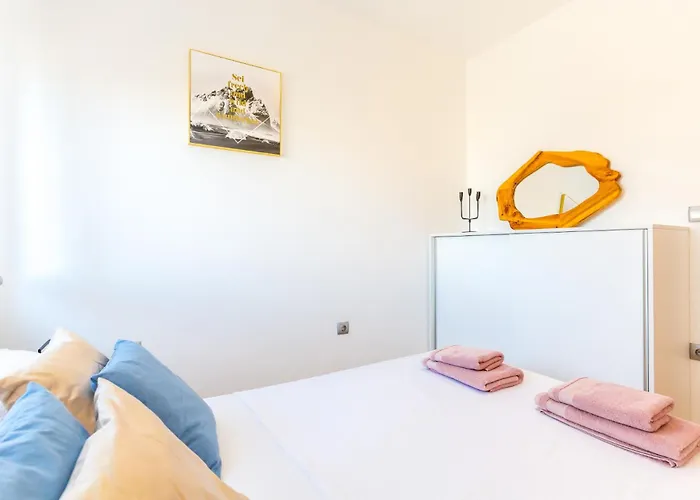 Malin - Mpolo Medulin